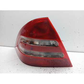 Recambio de piloto trasero izquierdo para mercedes-benz clase c (w203) c 240 (203.061) referencia OEM IAM 2038200164  