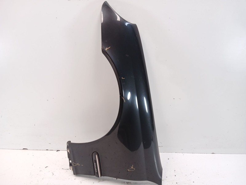 Recambio de aleta delantera izquierda para mercedes-benz clase c (w203) c 240 (203.061) referencia OEM IAM 203880011867  