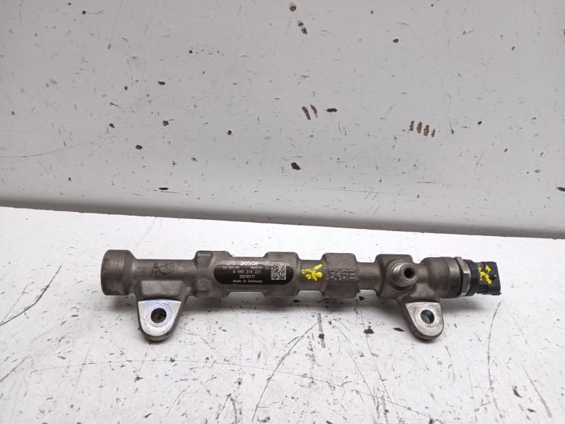Recambio de rampa inyectora para opel insignia a (g09) 2.0 cdti (68) referencia OEM IAM 0445214221  