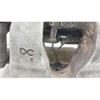 Recambio de pinza freno delantera derecha para mercedes-benz gla (h247) gla 200 d (247.712) referencia OEM IAM a1774212400  