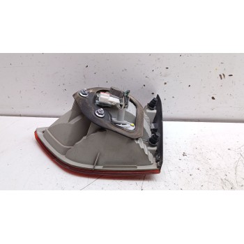 Recambio de piloto trasero izquierdo interior para hyundai ix35 (lm, el, elh) 2.0 crdi referencia OEM IAM 924052y0  