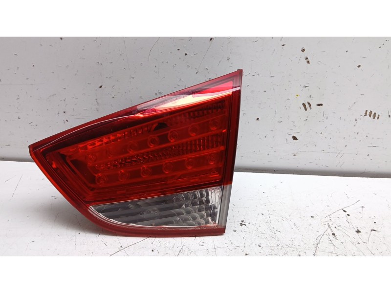 Recambio de piloto trasero derecho interior para hyundai ix35 (lm, el, elh) 2.0 crdi referencia OEM IAM 924062y0  