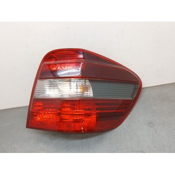 PILOTO TRASERO DERECHO 404122R / 1649061000 404182R 