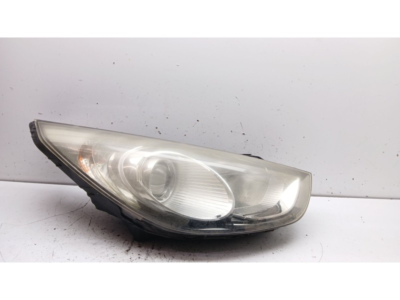 Recambio de faro derecho para hyundai ix35 (lm, el, elh) 2.0 crdi referencia OEM IAM 921022y  