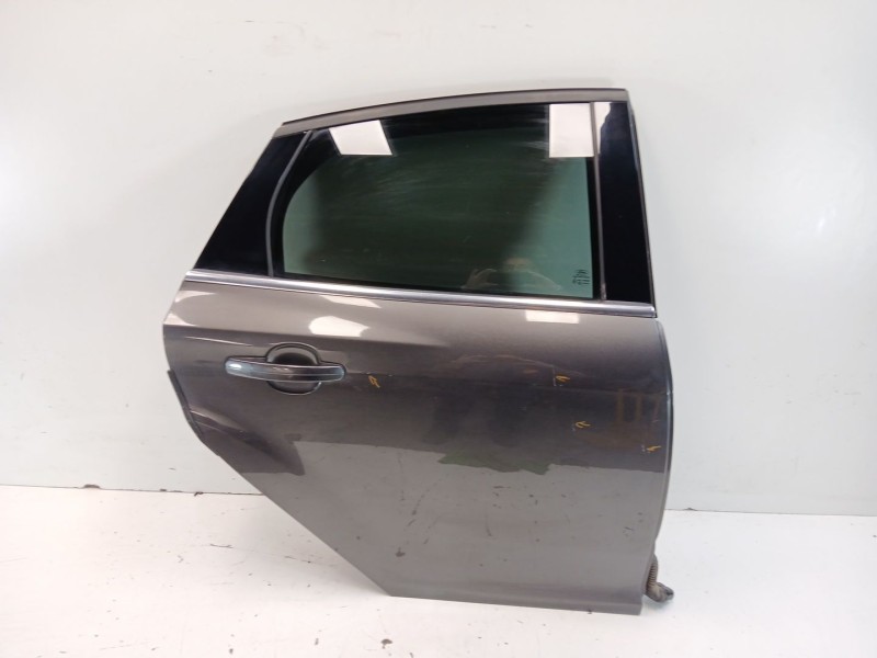 Recambio de puerta trasera derecha para ford focus iii 1.0 ecoboost referencia OEM IAM   