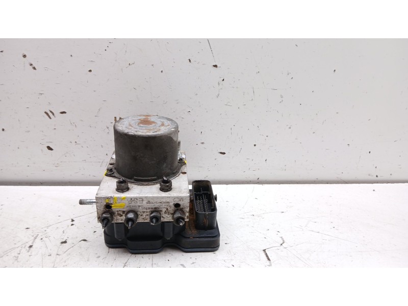 Recambio de abs para iveco daily vi caja/chasis 33s16, 35s16, 35c16, 40c16, 50c16 referencia OEM IAM 0265243257 580181705 
