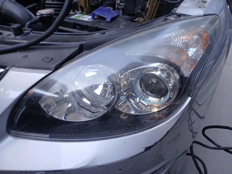 Recambio de faro izquierdo para hyundai i30 (fd) 1.4 referencia OEM IAM 921012R000  