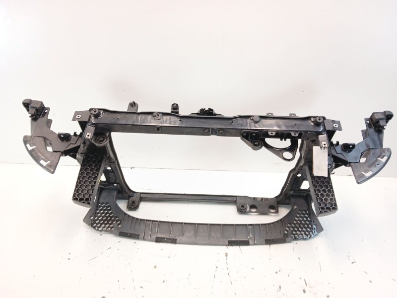 Recambio de panel frontal para hyundai ix35 (lm, el, elh) 2.0 crdi referencia OEM IAM 641012Y100  