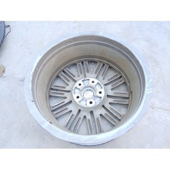 Recambio de llanta trasera izquierda para kia carens iv 1.6 gdi referencia OEM IAM 52910A4750 X1 17 pulgadas