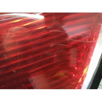 Recambio de piloto trasero derecho para opel astra h caravan innovation referencia OEM IAM 13223674 RAYADO 