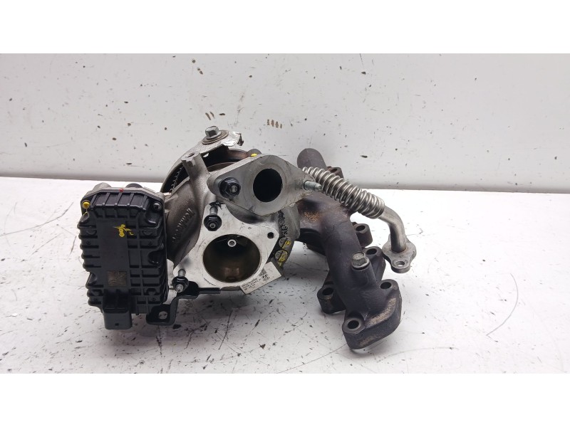Recambio de turbocompresor para hyundai i30 (pd) klass referencia OEM IAM 282312u000 R electrico d4fe