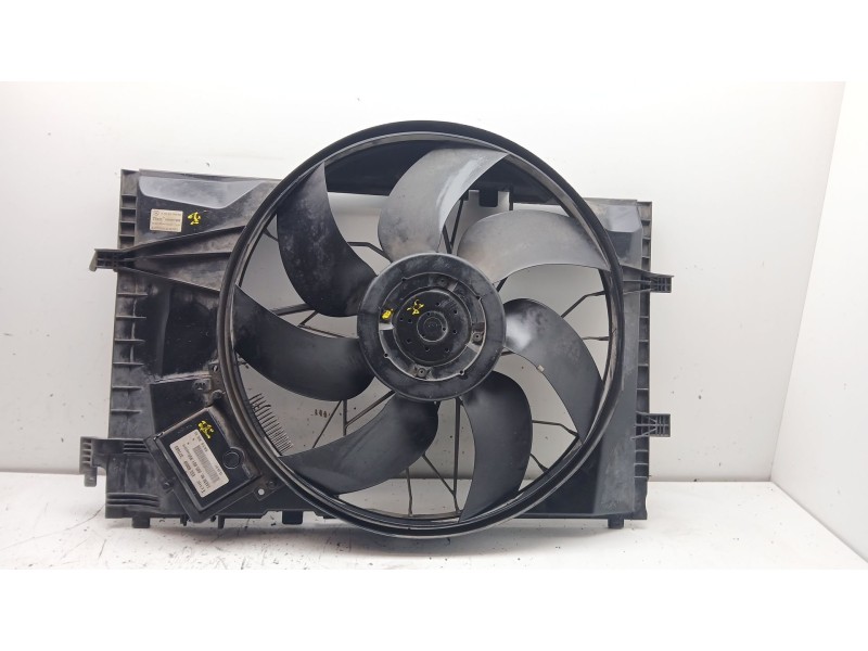 Recambio de electroventilador para mercedes-benz clase c (w203) c 240 (203.061) referencia OEM IAM 2035001093 885001843 a2035000