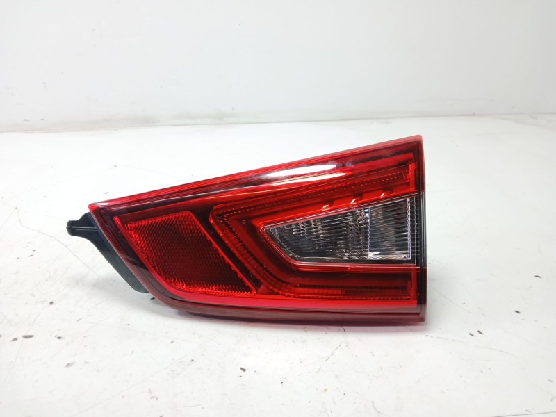 Recambio de piloto trasero derecho interior para nissan qashqai ii (j11, j11_) 1.2 dig-t referencia OEM IAM 22618013  