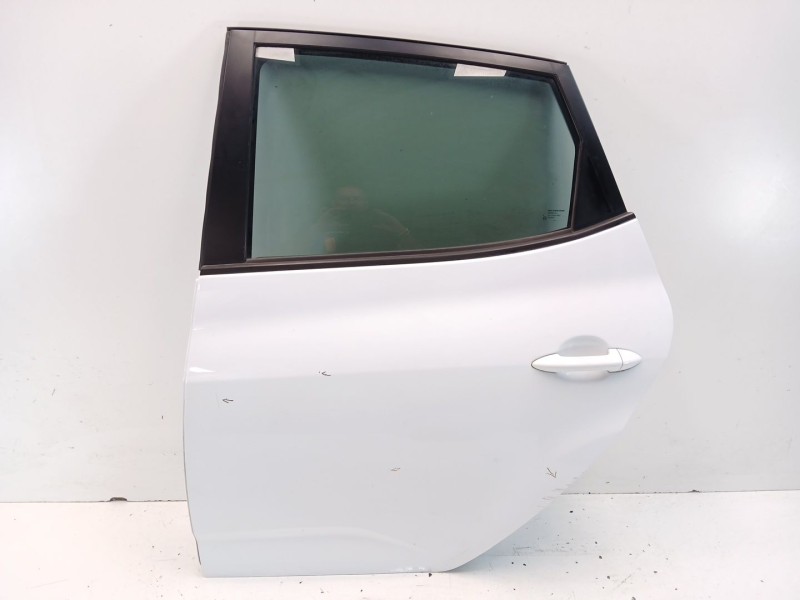 Recambio de puerta trasera izquierda para kia venga (yn) 1.6 crdi 128 referencia OEM IAM   
