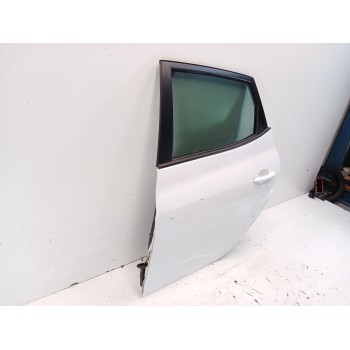 Recambio de puerta trasera izquierda para kia venga (yn) 1.6 crdi 128 referencia OEM IAM   