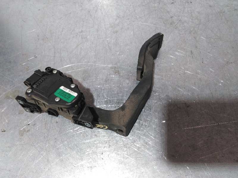Recambio de potenciometro pedal para audi a8 (4e2) 3.0 v6 24v tdi referencia OEM IAM 4E1723523E  