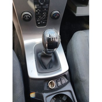 volvo v50 (545) del año 2008