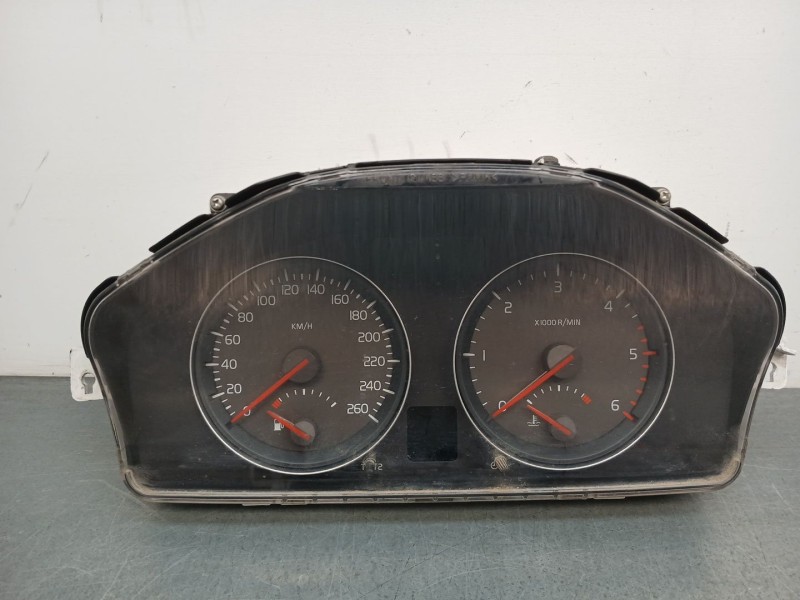 Recambio de cuadro instrumentos para volvo c70 cabriolet d5 momentum referencia OEM IAM 30710071  