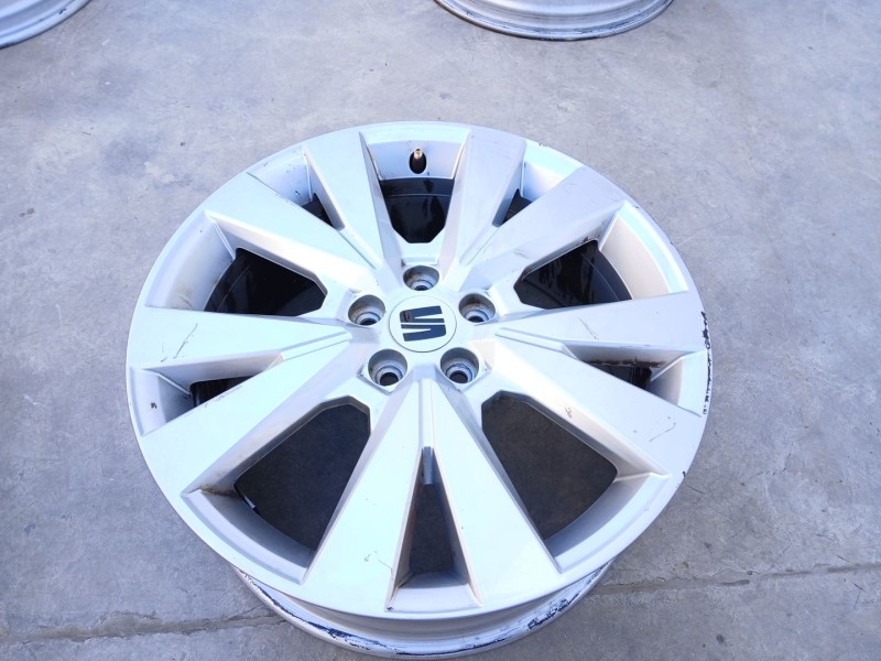 Recambio de llanta delantera izquierda para seat arona (kj7, kjp) 1.0 tsi referencia OEM IAM 6F9601025D X1 17 PULGADAS