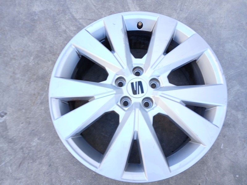 Recambio de llanta trasera izquierda para seat arona (kj7, kjp) 1.0 tsi referencia OEM IAM 6F9601025D X1 17 PULGADAS