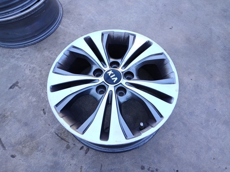 Recambio de llanta para kia venga (yn) 1.6 crdi 128 referencia OEM IAM 529101P650 X1 16 PULGADAS