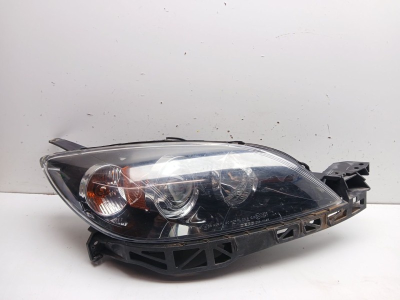 Recambio de faro derecho para mazda 3 (bk) 1.6 di turbo referencia OEM IAM 083161131r  