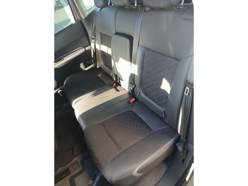 Recambio de asientos traseros para peugeot 3008 i monospace (0u_) 1.2 referencia OEM IAM   