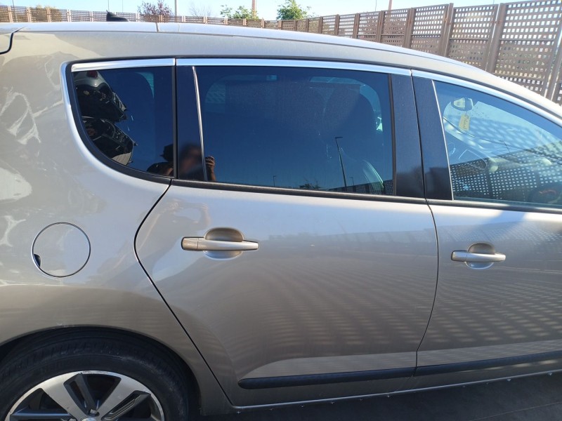 Recambio de puerta trasera derecha para peugeot 3008 i monospace (0u_) 1.2 referencia OEM IAM   
