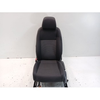 ASIENTO DELANTERO IZQUIERDO 