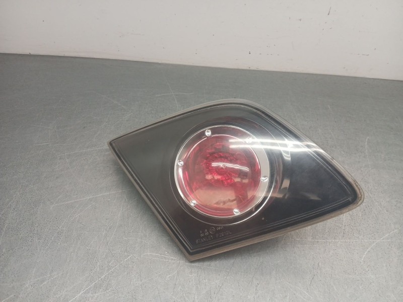 Recambio de piloto trasero izquierdo interior para mazda 3 (bk) 1.6 di turbo referencia OEM IAM p2913l  