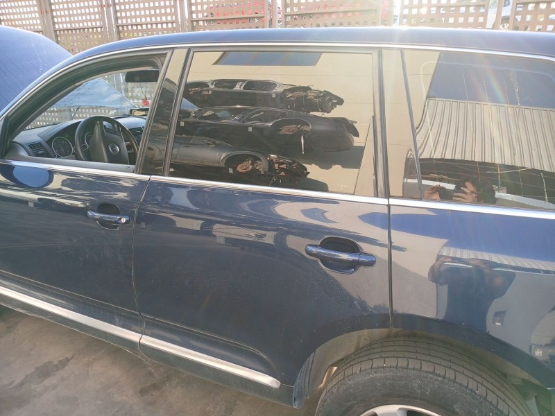 Recambio de puerta trasera izquierda para volkswagen touareg (7la, 7l6, 7l7) 2.5 r5 tdi referencia OEM IAM   