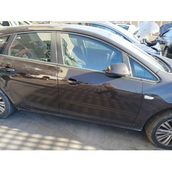 opel astra j (p10) del año 2014