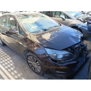 opel astra j (p10) del año 2014