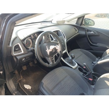 opel astra j (p10) del año 2014