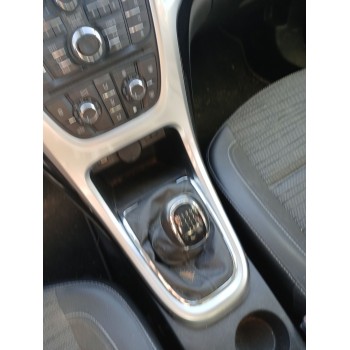 opel astra j (p10) del año 2014