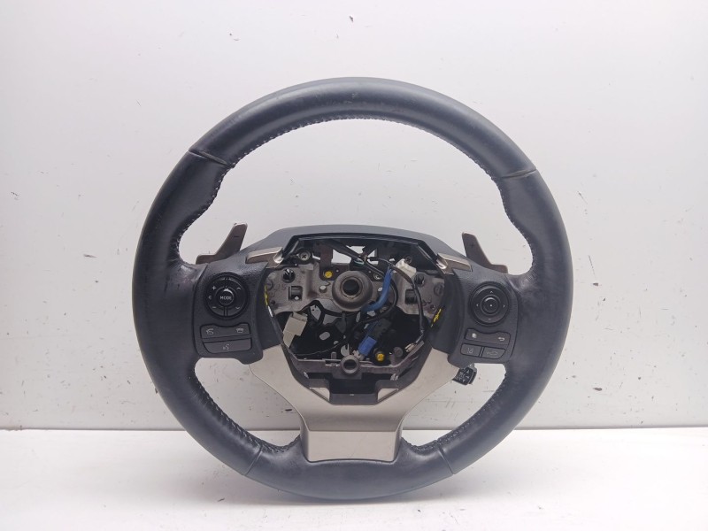 Recambio de volante para lexus is 300h referencia OEM IAM 4510076160C2 CON MANDOS 