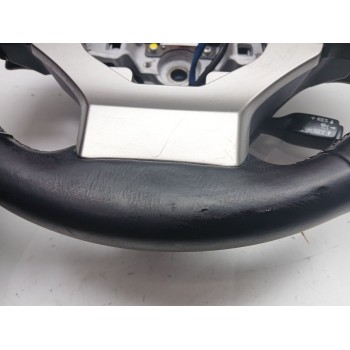 Recambio de volante para lexus is 300h referencia OEM IAM 4510076160C2 CON MANDOS 
