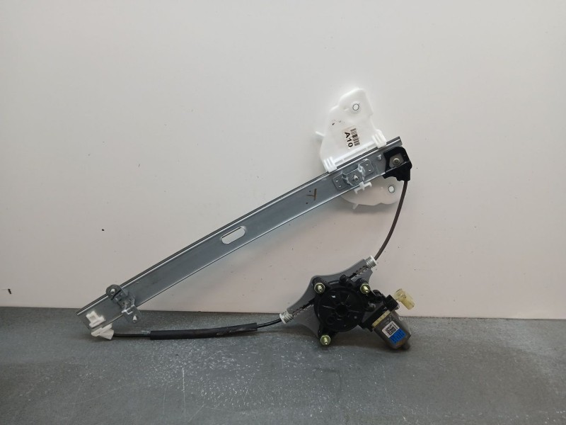 Recambio de elevalunas trasero izquierdo para kia rio 1.0 t-gdi hybrid referencia OEM IAM 83450h8000 / 83401H8100  2 pines