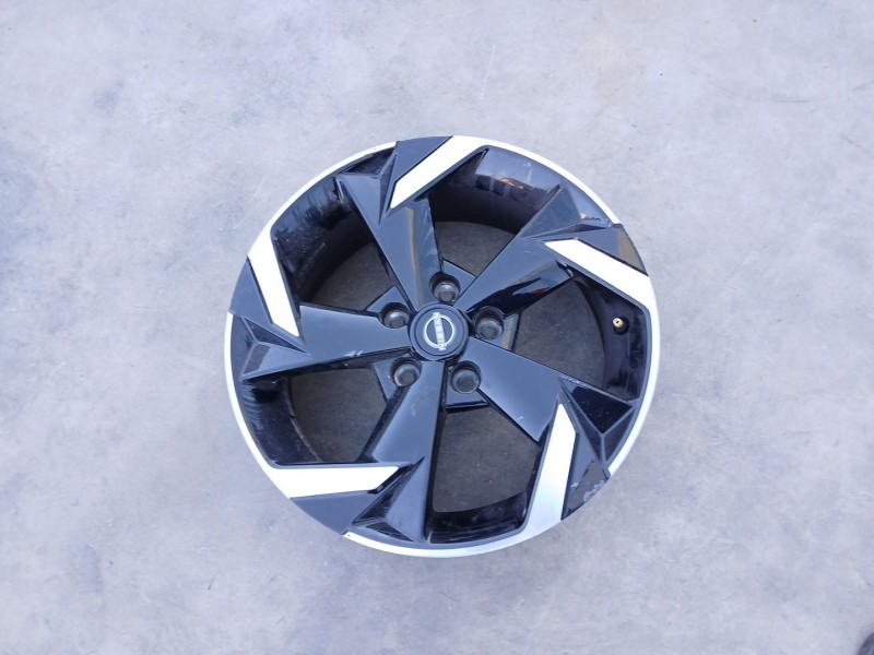Recambio de llanta para nissan juke (f16_) 1.0 referencia OEM IAM 6PD1A X1 17 pulgadas