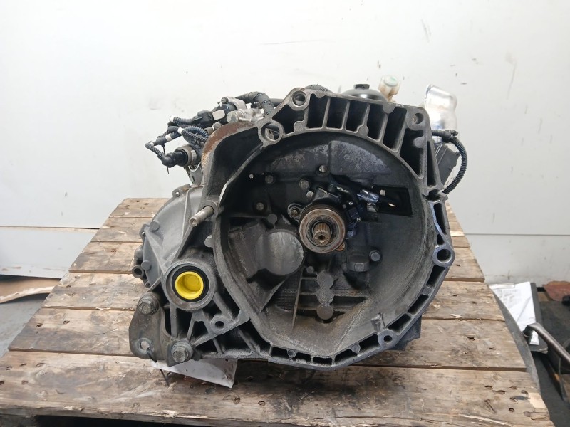 Recambio de caja cambios para fiat 500 l (330) basic referencia OEM IAM 0000071798483 / 0000046342390 AUTO 156.997KM