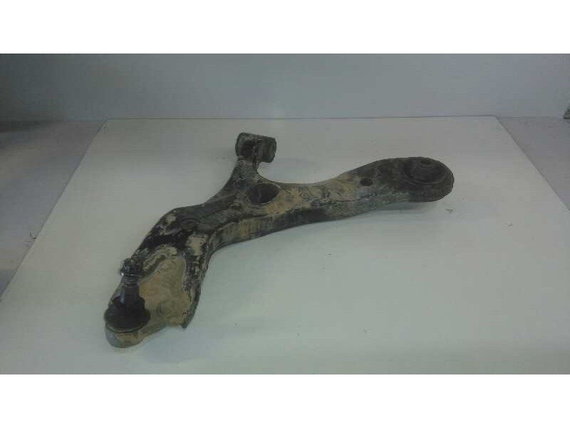 Recambio de brazo suspension inferior delantero izquierdo para toyota auris active referencia OEM IAM   