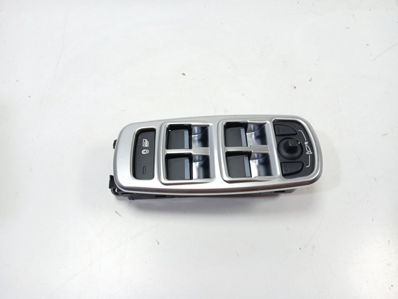 Recambio de mando elevalunas delantero izquierdo para jaguar xe (x760) 2.0 d referencia OEM IAM T2H3234 SPA028JT00F 