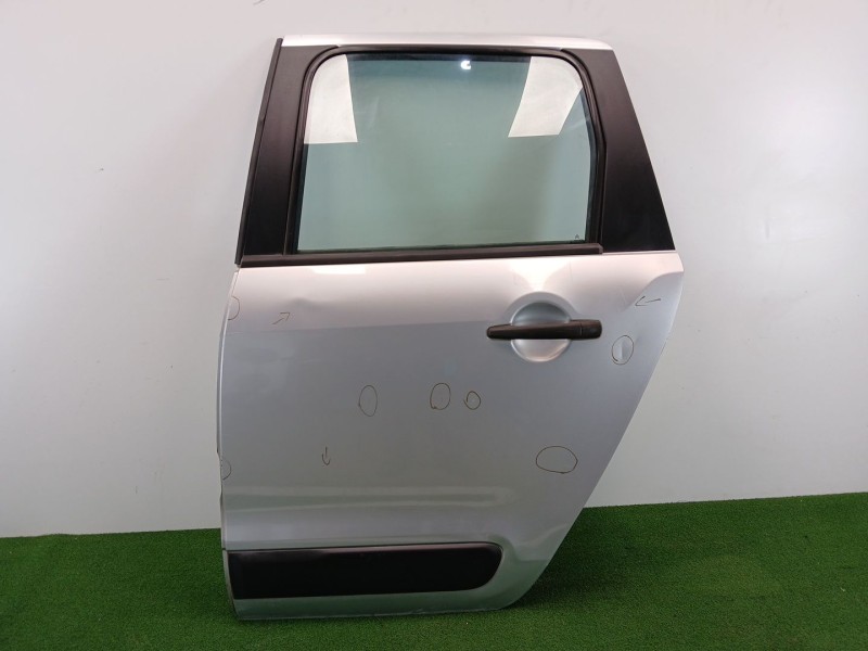 Recambio de puerta trasera izquierda para citroën c3 picasso exclusive referencia OEM IAM  1 GOLPE 