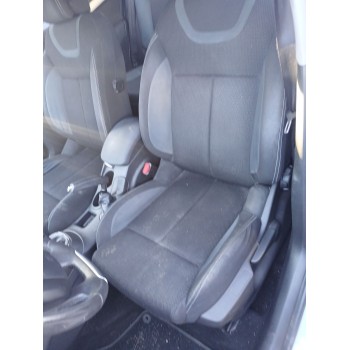ASIENTO DELANTERO IZQUIERDO 