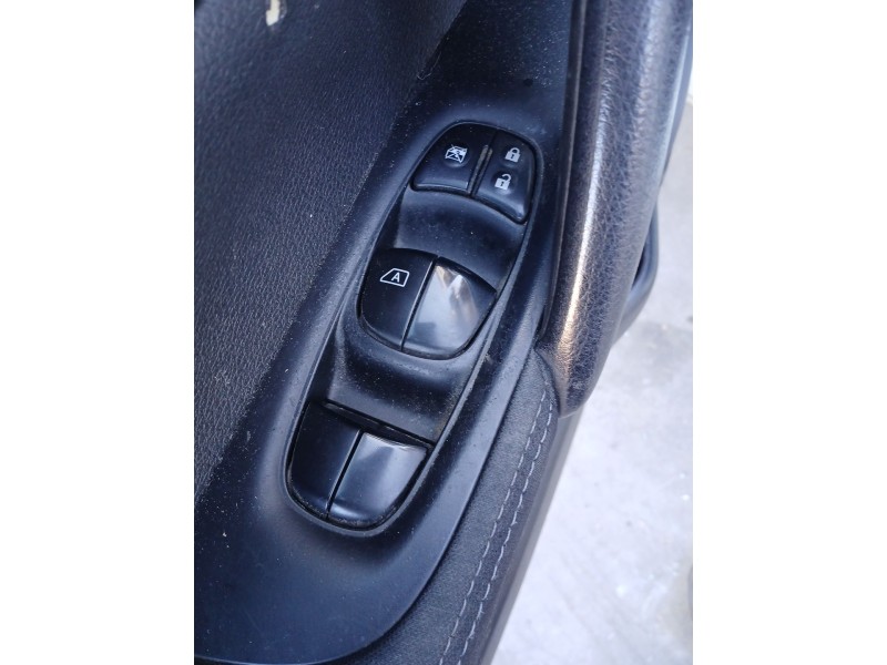 Recambio de mando elevalunas delantero izquierdo para nissan qashqai ii (j11, j11_) 1.5 dci referencia OEM IAM   