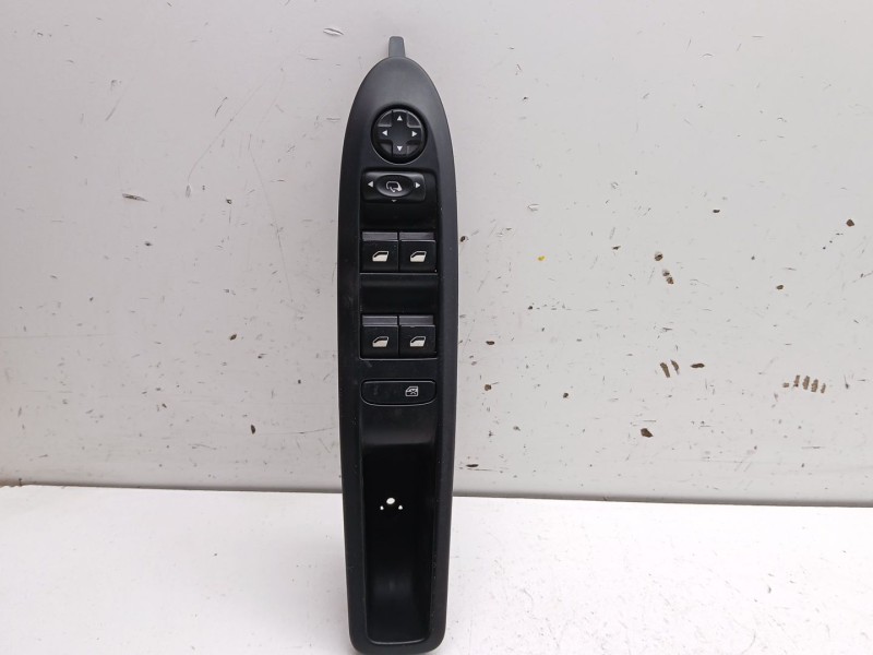 Recambio de mando elevalunas delantero izquierdo para citroën c4 ii (nc_) 1.2 thp 130 referencia OEM IAM 96657050zd  