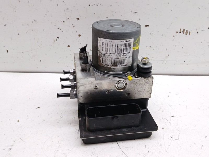 Recambio de abs para peugeot 3008 i monospace (0u_) 1.6 hdi referencia OEM IAM 1607510480 9666684780 