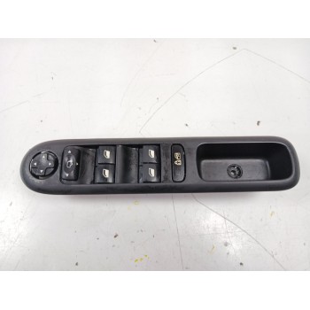 Recambio de mando elevalunas delantero izquierdo para peugeot 3008 i monospace (0u_) 1.6 hdi referencia OEM IAM 6490X6  