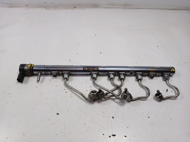 Recambio de rampa inyectora para bmw x5 (e70) xdrive 30 d referencia OEM IAM 780012402  