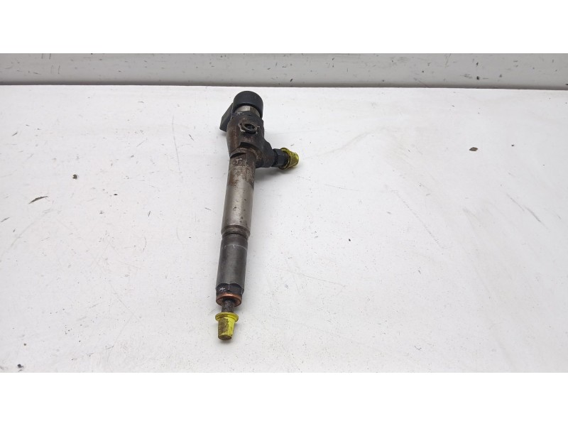 Recambio de inyector para renault scenic ii 1.5 dci diesel referencia OEM IAM 8200380253  